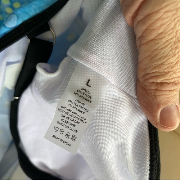 Tank Top with Built in Bra size Large (FO) - Picture 8 of 10